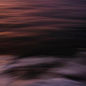 我脱了老师内裤摸她爆尿了
